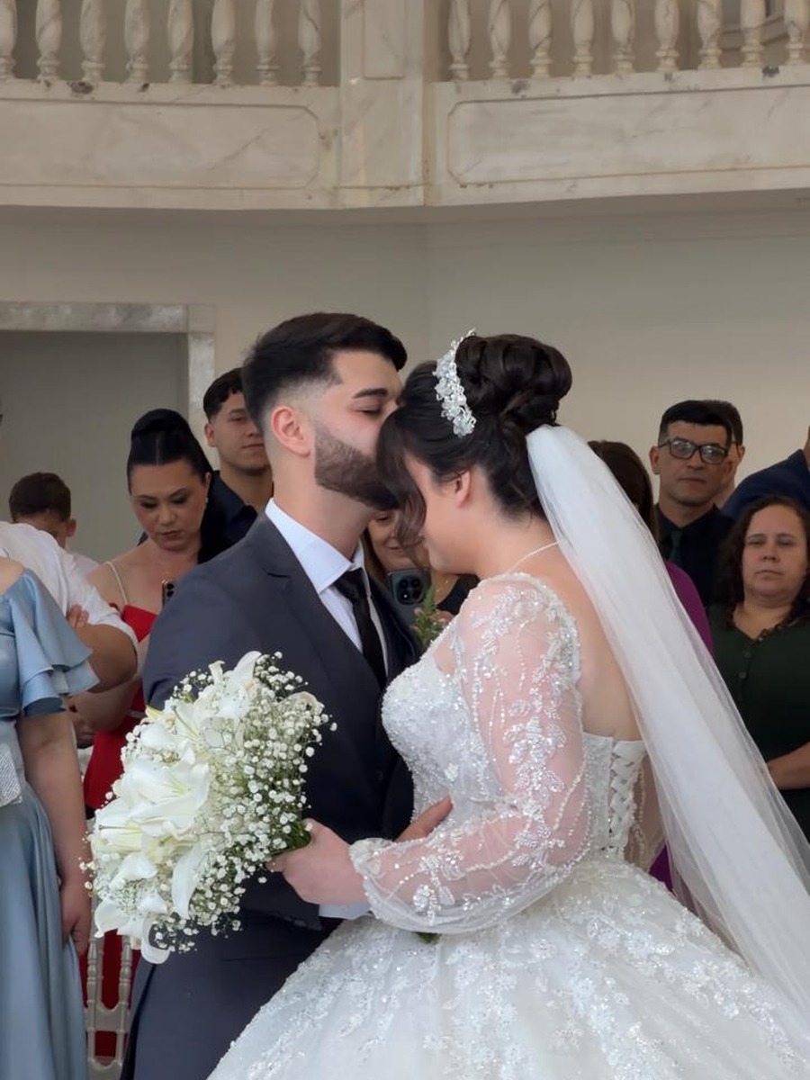 Capa do vídeo: Momentos que emocionam